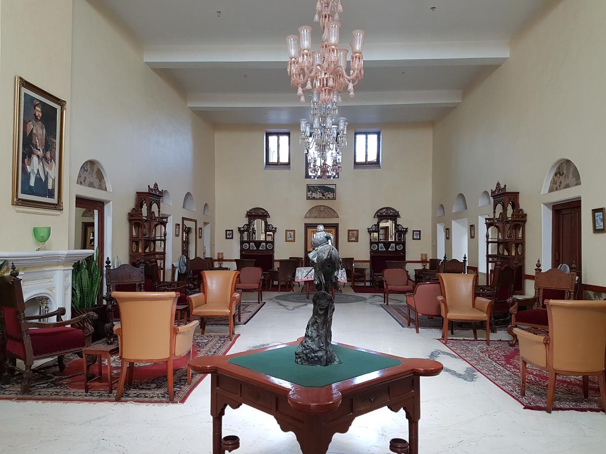 Kesar Bhawan Palace Mount Abu Luaran gambar